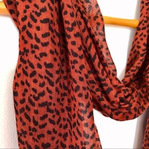 GAP | Lightweight Burnt-Orange Dot Infinity Scarf